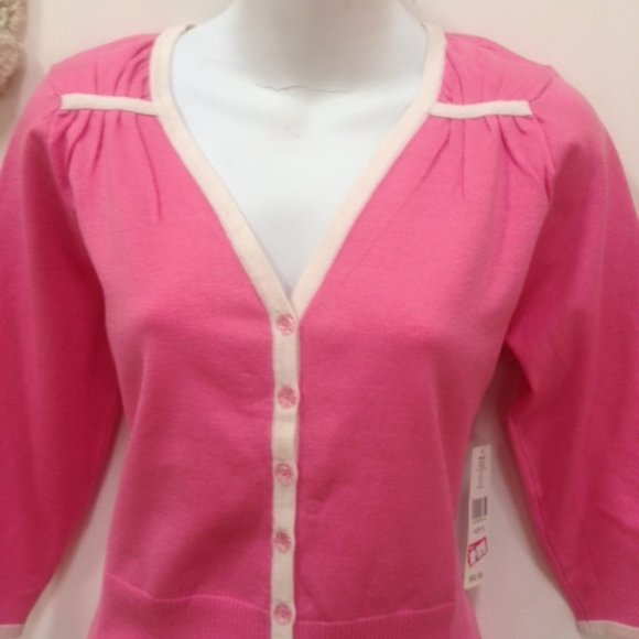 i.e. Petite Cardigan Size PL, 80% Silk, 20% Nylon - Picture 2 of 6